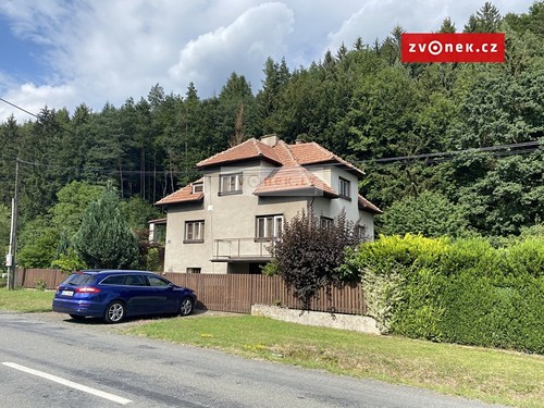 Prodaný dům 300 m², pozemek 928 m²