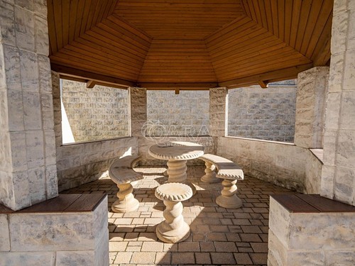 Prodaný dům 375 m², pozemek 750 m²