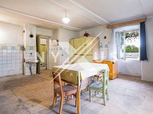 Prodaná zemědělská usedlost 300 m², pozemek 1103 m²