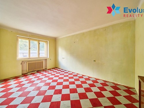 Prodaný dům 223 m², pozemek 976 m²
