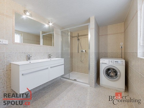 Prodaný dům 180 m², pozemek 800 m²