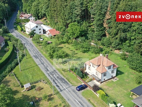 Prodaný dům 300 m², pozemek 928 m²