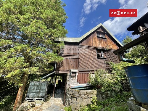 Prodaná chata 40 m², pozemek 1 m²