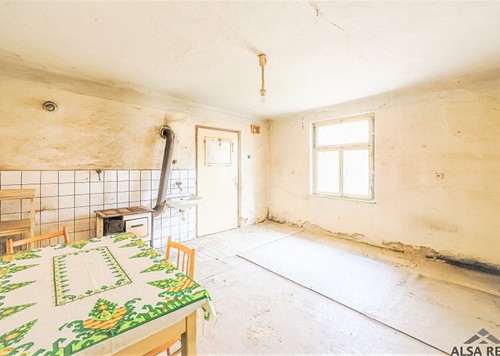Prodaný dům 100 m², pozemek 803 m²