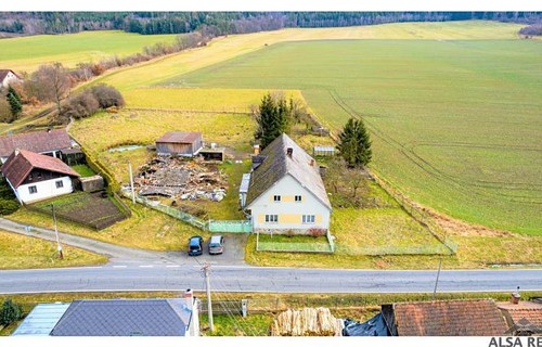 Prodaný dům 265 m², pozemek 4048 m²