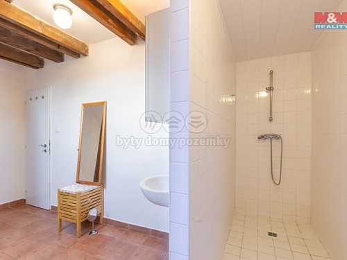 Prodaný dům 200 m², pozemek 5937 m²