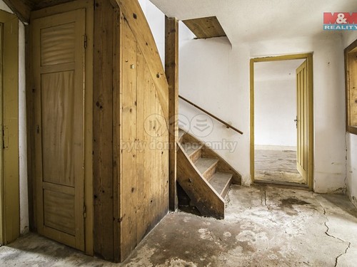 Prodaná chata 120 m², pozemek 6375 m²