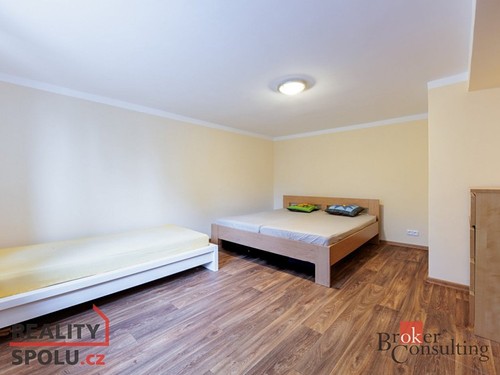 Prodaný dům 180 m², pozemek 800 m²