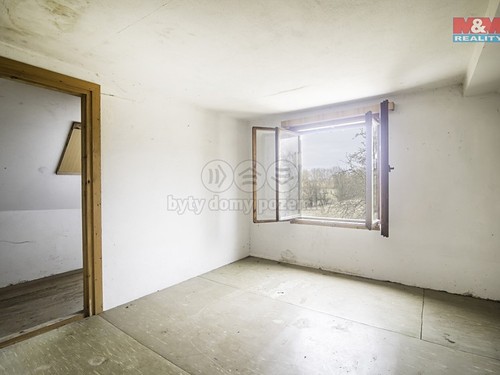 Prodaná chata 120 m², pozemek 6375 m²