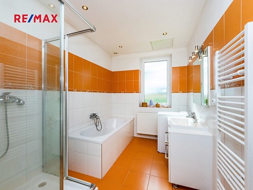 Prodaný dům 225 m², pozemek 992 m²