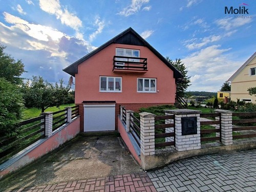 Prodaný dům 220 m², pozemek 1374 m²