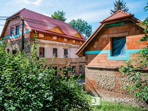 Prodaný dům 400 m², pozemek 5925 m²