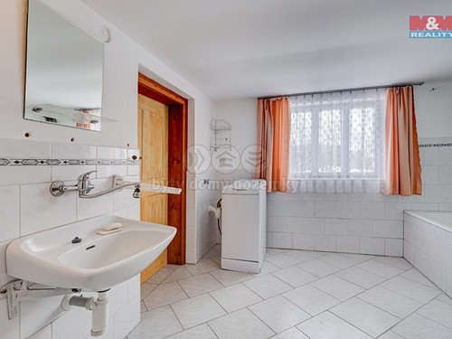 Prodaná chalupa 380 m², pozemek 2116 m²
