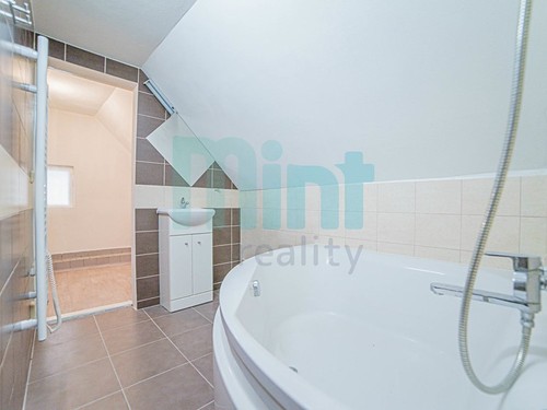 Prodaný dům 140 m², pozemek 1615 m²