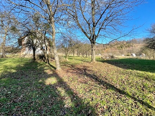 Prodaný dům 100 m², pozemek 3035 m²
