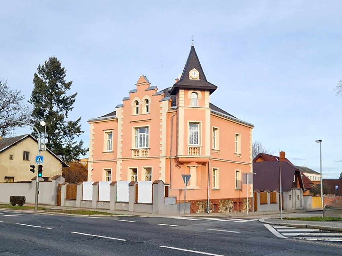 Prodej domu 360 m², pozemek 537 m²