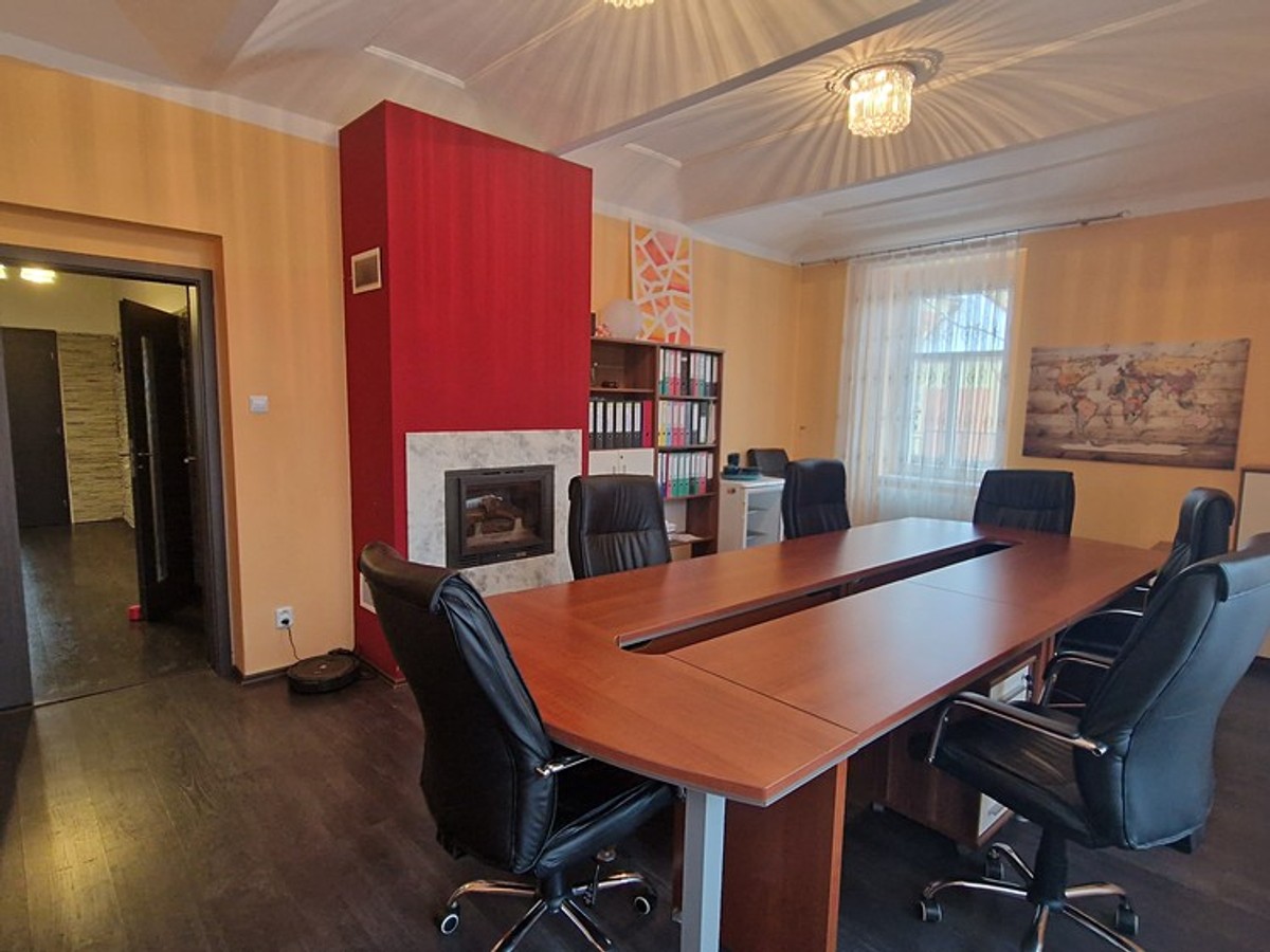 Prodej domu 360 m², pozemek 537 m²