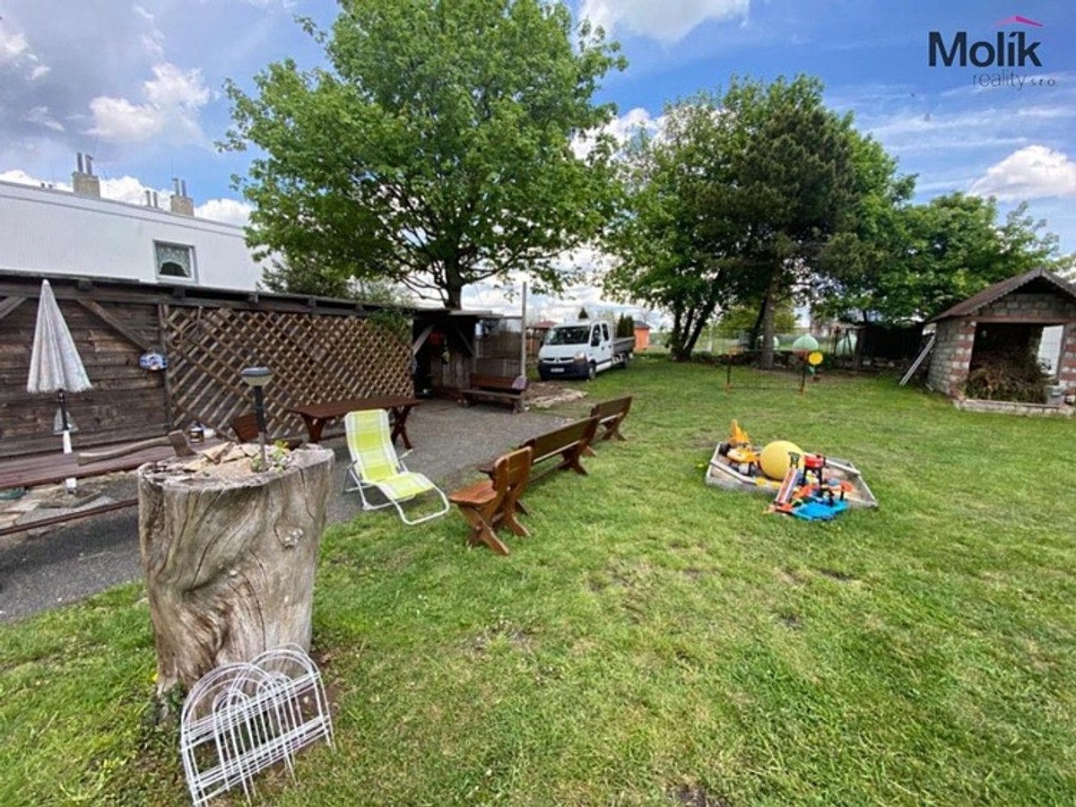 Prodej domu 715 m², pozemek 980 m²