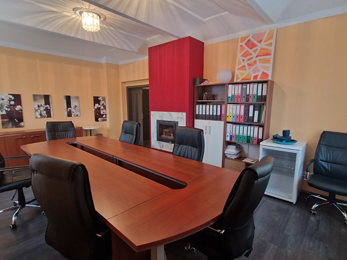 Prodej domu 360 m², pozemek 537 m²