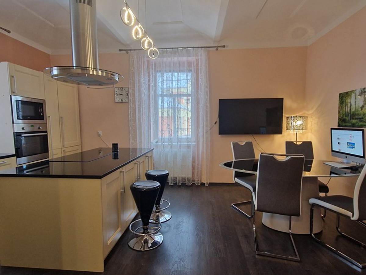 Prodej domu 360 m², pozemek 537 m²