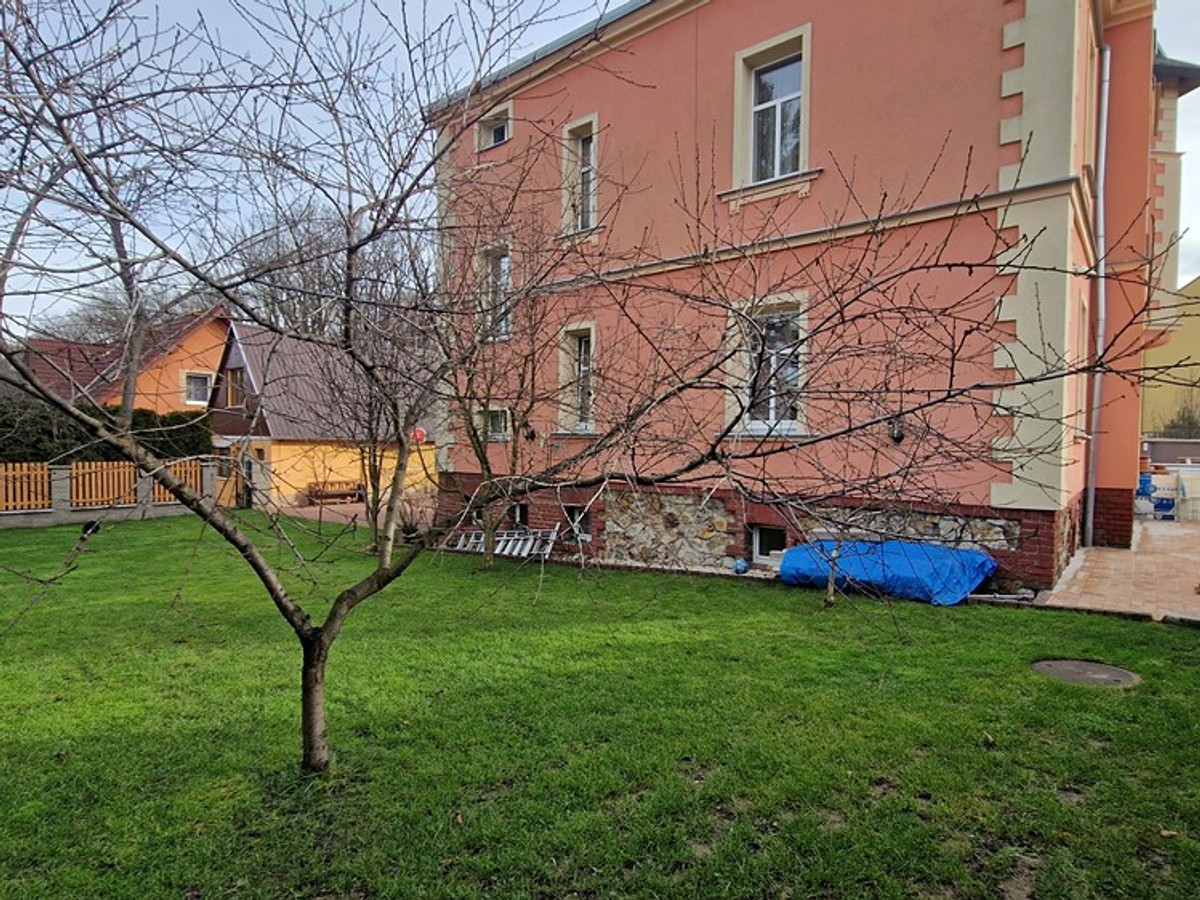 Prodej domu 360 m², pozemek 537 m²