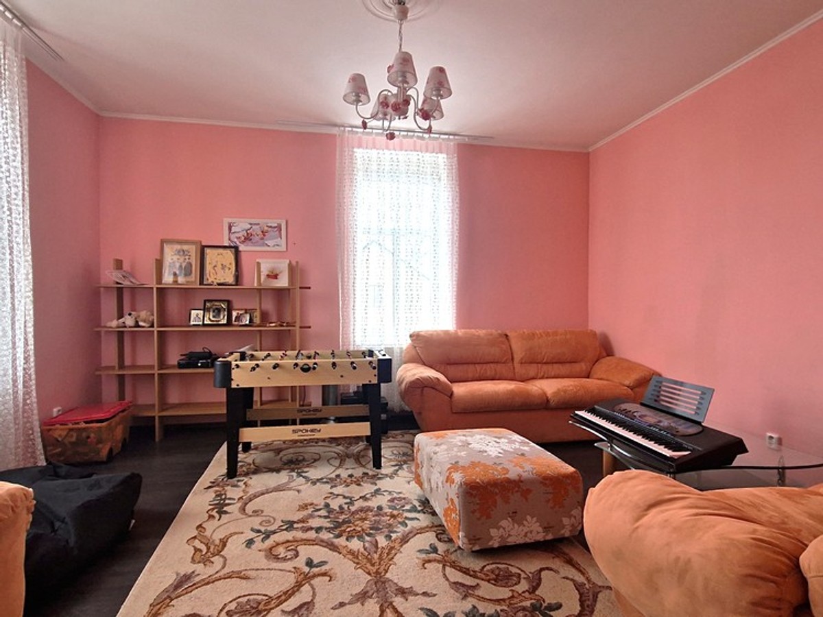 Prodej domu 360 m², pozemek 537 m²