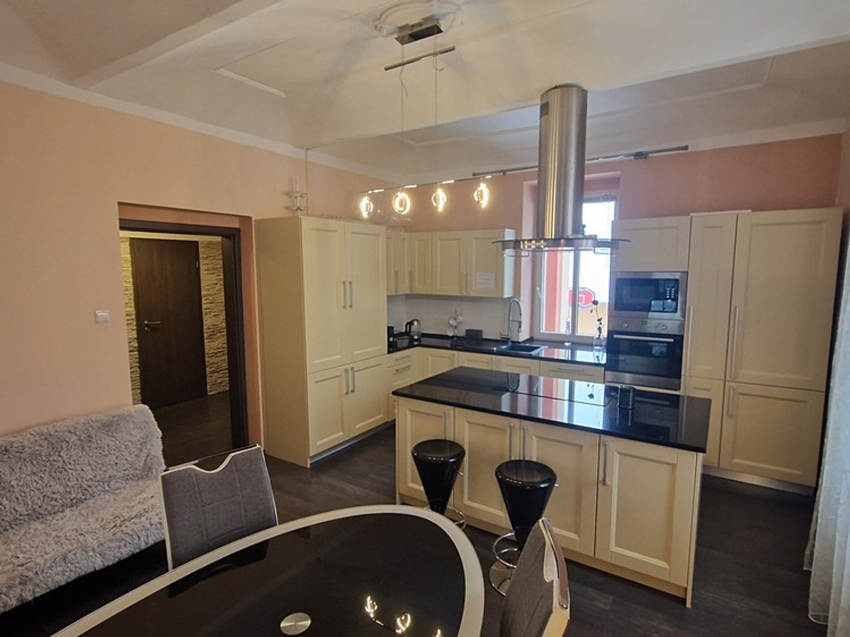 Prodej domu 360 m², pozemek 537 m²