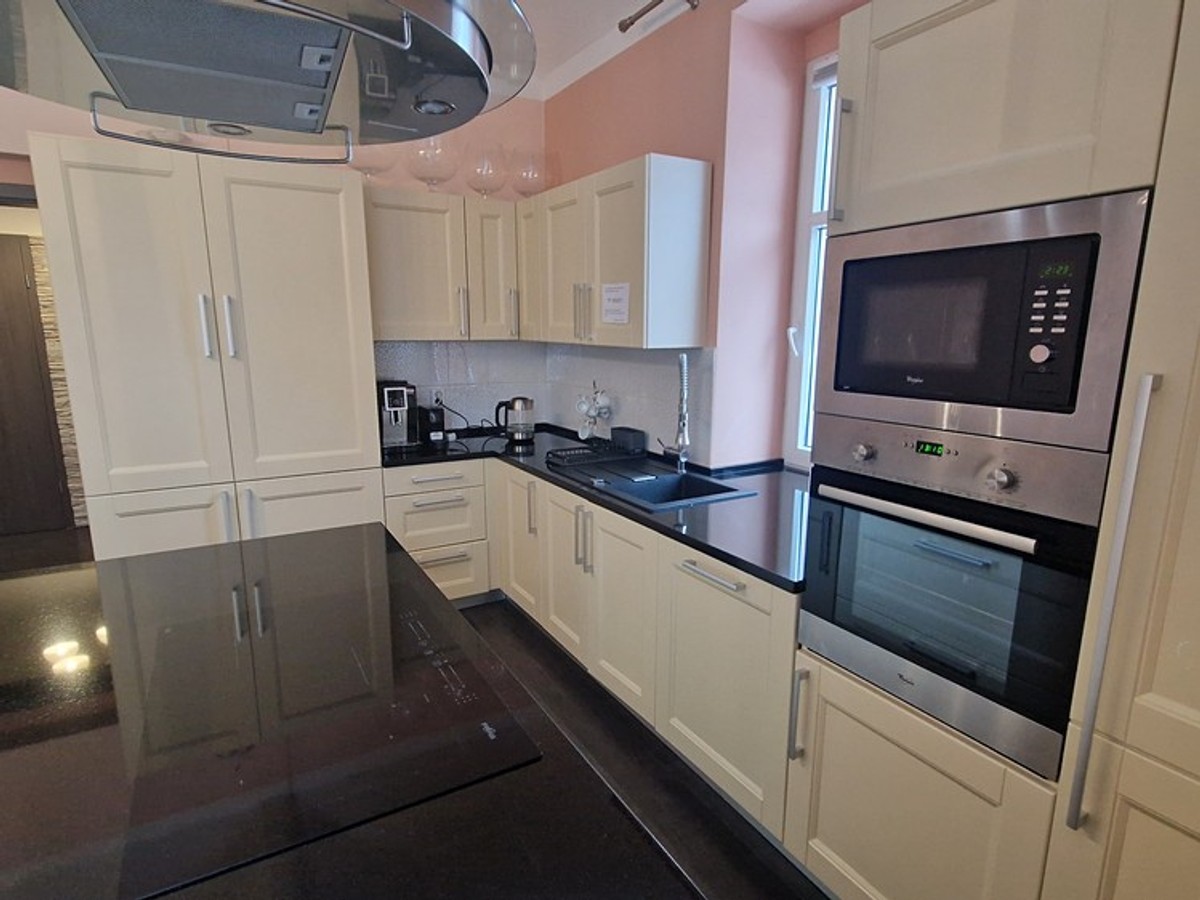 Prodej domu 360 m², pozemek 537 m²