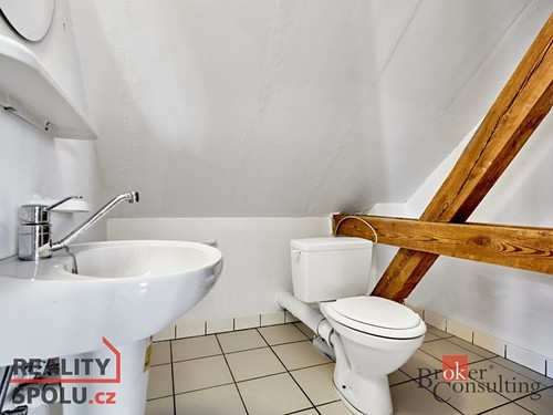 Prodaný dům 200 m², pozemek 1092 m²