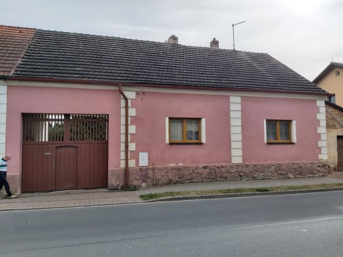 Prodaný dům 95 m², pozemek 828 m²