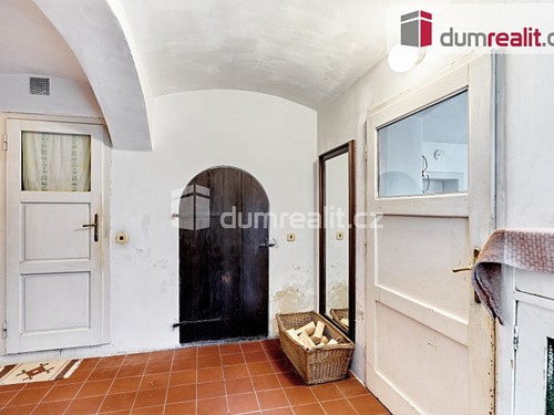 Prodaná chata 324 m², pozemek 1752 m²