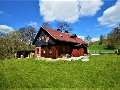 Prodaná chalupa 210 m², pozemek 2383 m²
