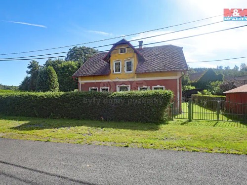 Prodaná chata 193 m², pozemek 607 m²