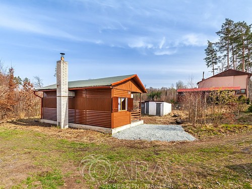 Prodaná chata 30 m², pozemek 242 m²