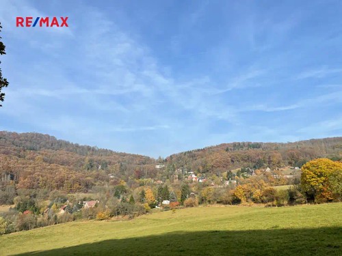 Prodej stavebního pozemku 1249 m²