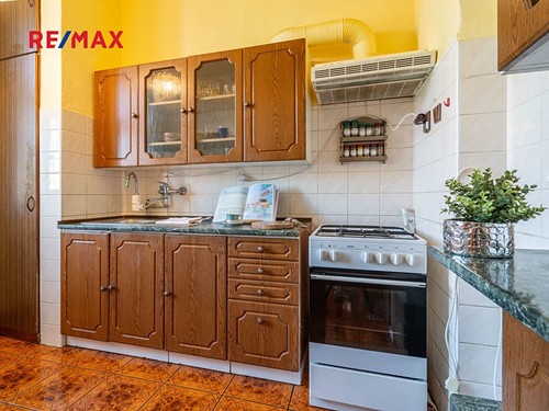 Prodaná vila 194 m², pozemek 795 m²
