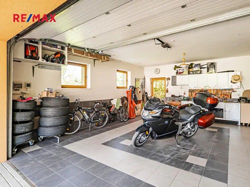 Prodej domu 340 m², pozemek 2354 m²
