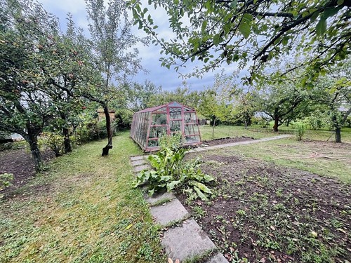 Prodaná chata 16 m², pozemek 466 m²
