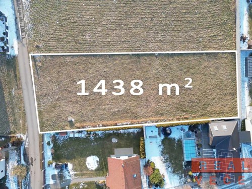 Prodej stavebního pozemku 1438 m²
