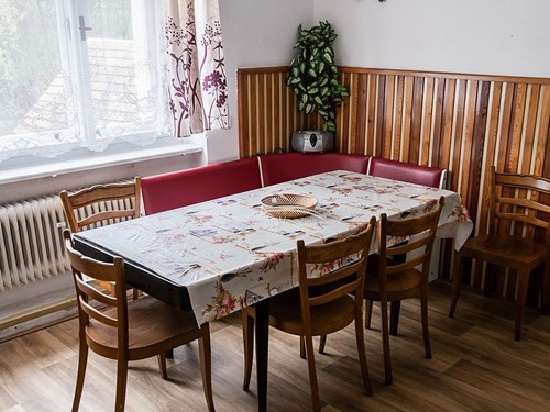 Prodaná chalupa 250 m², pozemek 7852 m²