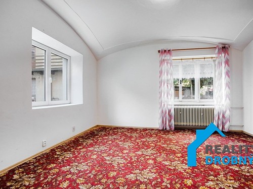 Prodaný dům 342 m², pozemek 3306 m²