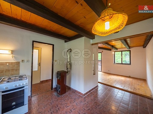Prodaná chata 70 m², pozemek 793 m²
