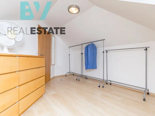 Prodaný dům 345 m², pozemek 1944 m²