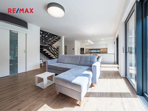 Prodaný dům 197 m², pozemek 894 m²