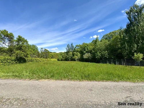 Prodej stavebního pozemku 1350 m²
