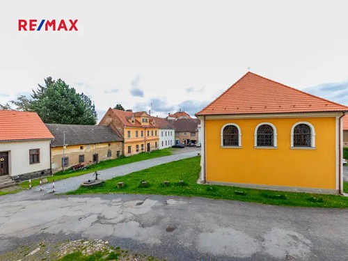 Prodej domu 250 m², pozemek 333 m²