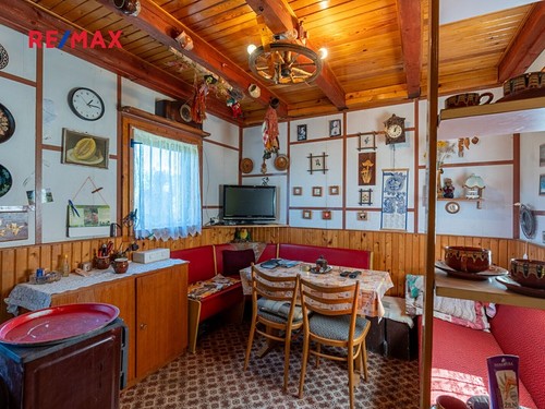 Prodaná chata 23 m², pozemek 375 m²