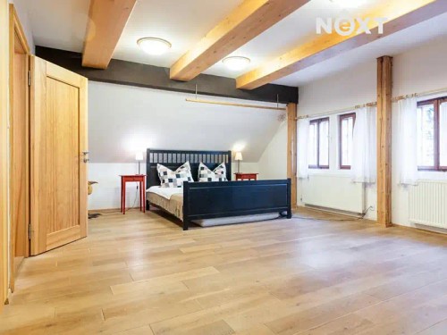 Prodej domu 300 m², pozemek 1830 m²
