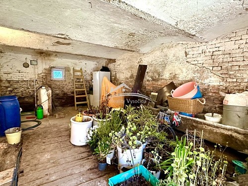 Prodaný dům 150 m², pozemek 15565 m²