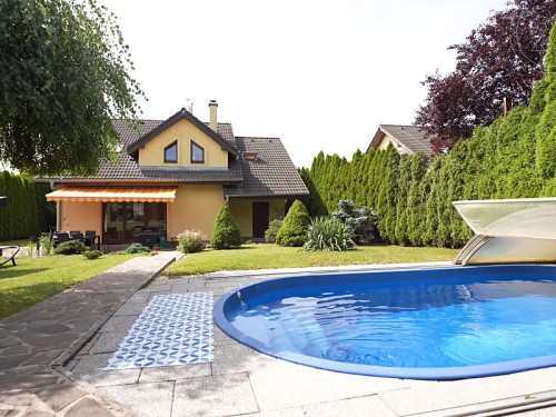 Prodaný dům 219 m², pozemek 737 m²